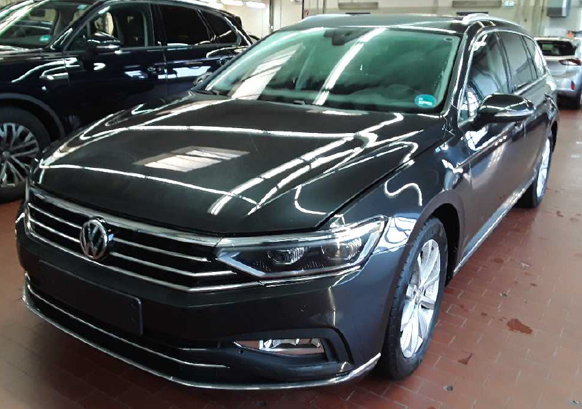 VW Passat B8  Variant 2.0 TDI SCR Elegance DSG