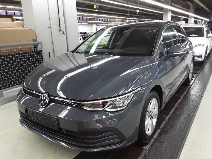 VW Golf VIII  Variant 2.0 TDI SCR Life DSG