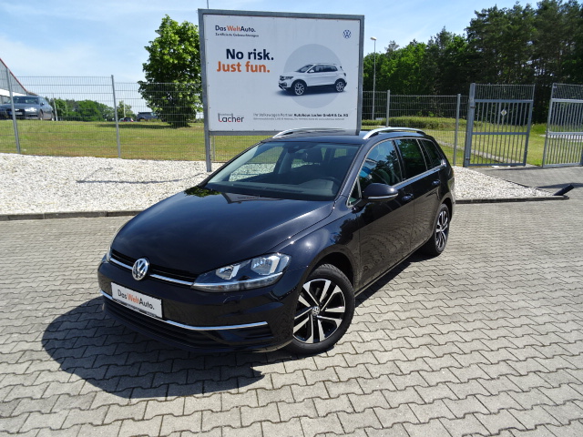 VW Golf VIII  Variant 2.0 TDI SCR Life DSG