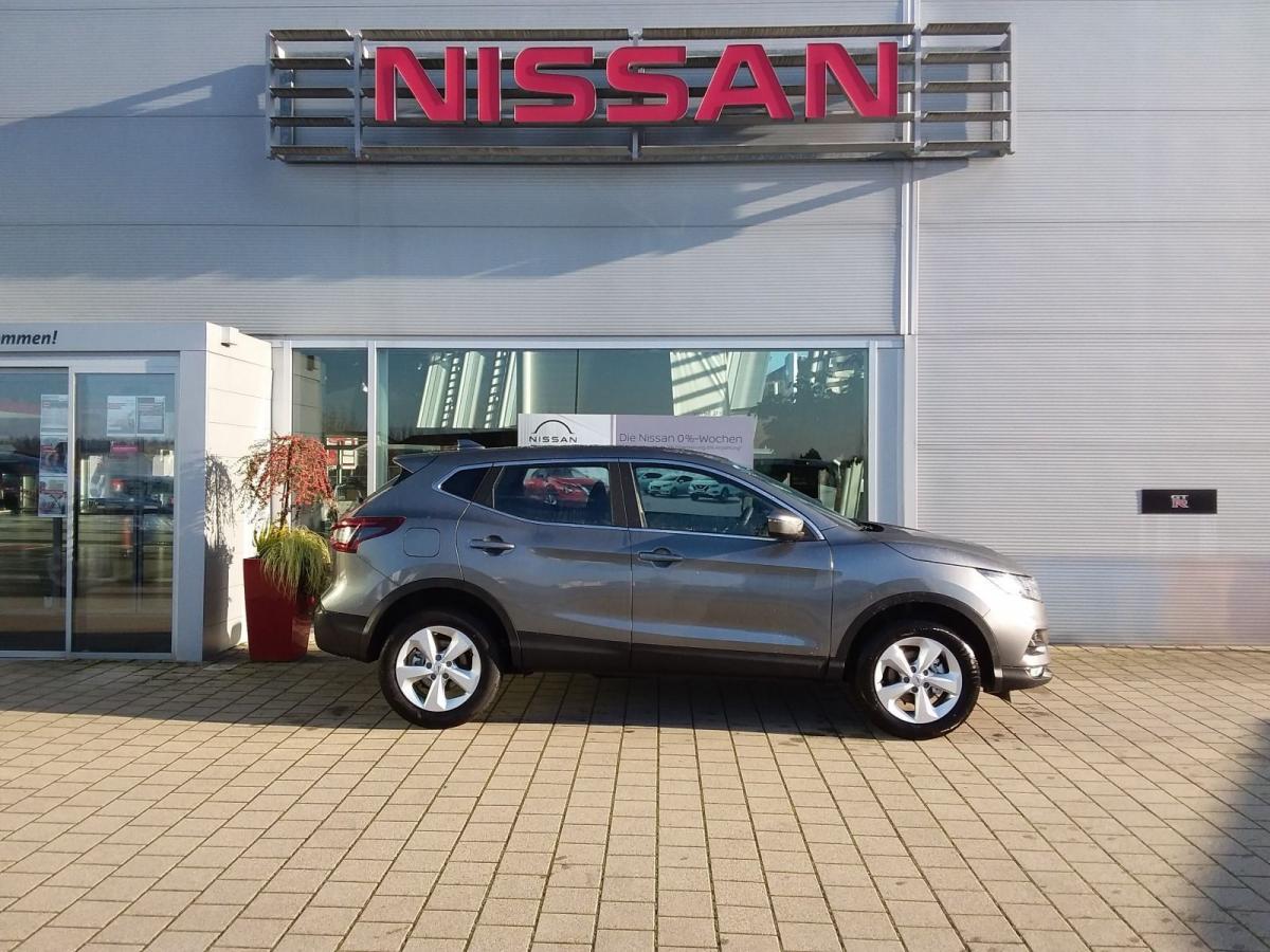 Nissan Qashqai J11  1.3 DIG-T Shiro DCT