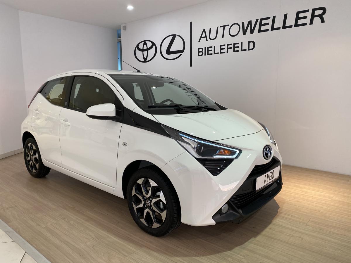 Toyota Aygo AB1  1.0 Team Deutschland x-shift