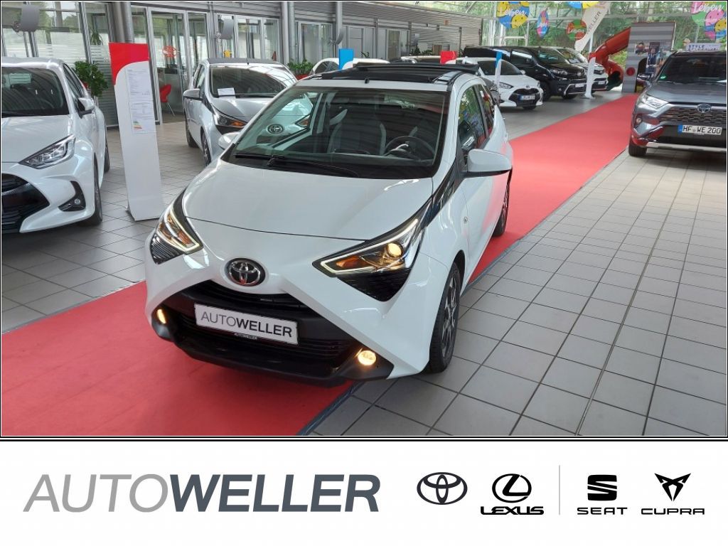 Toyota Aygo AB1  1.0 Team Deutschland x-shift