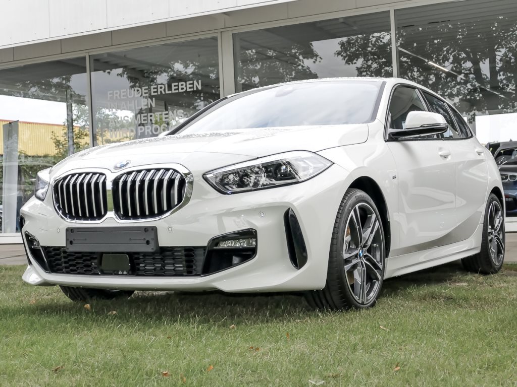 BMW 1er-Reihe F40 118i Sport Line Steptronic (DKG)