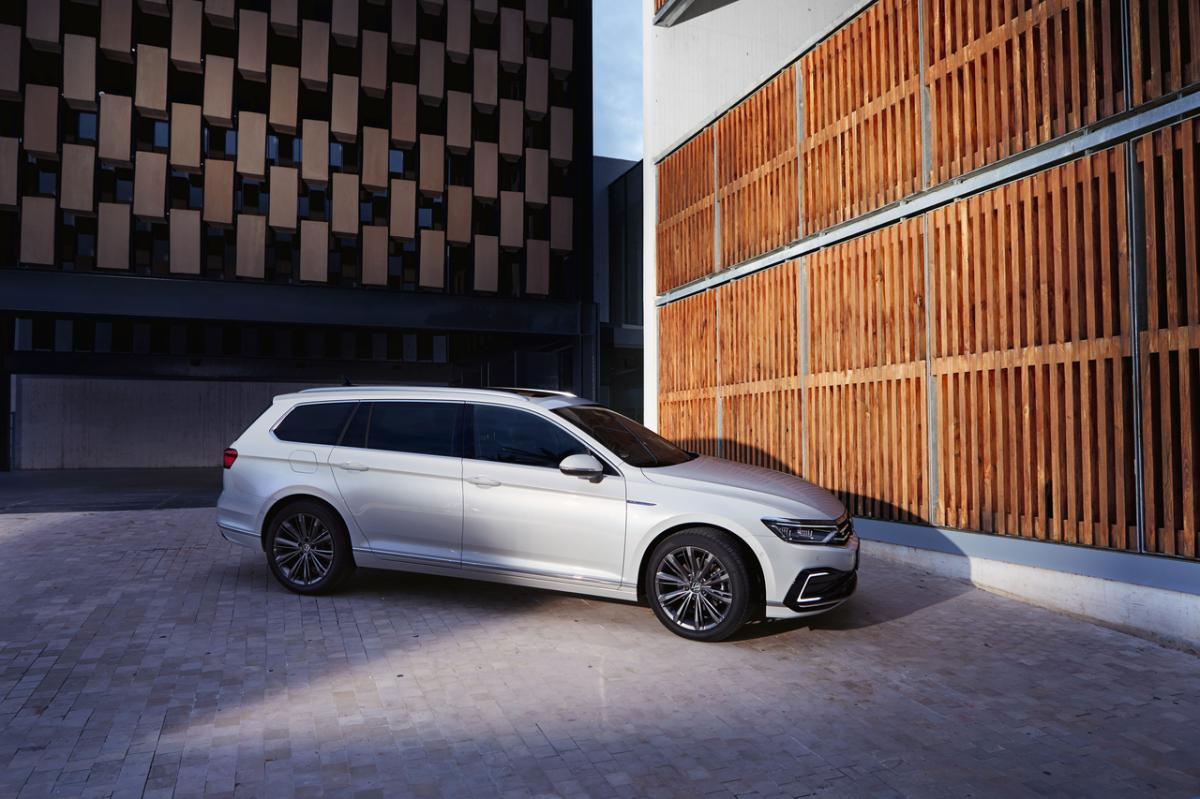 Volkswagen Passat Variant Business 2,0 TSI OPF 140 kW image