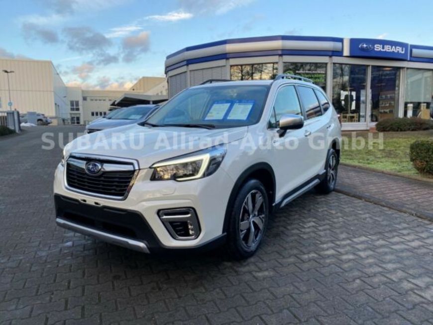 Subaru Forester Platinum e-Boxer Navi image