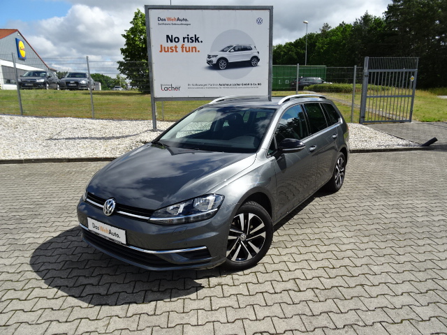 VW Golf VIII  Variant 2.0 TDI SCR Life DSG