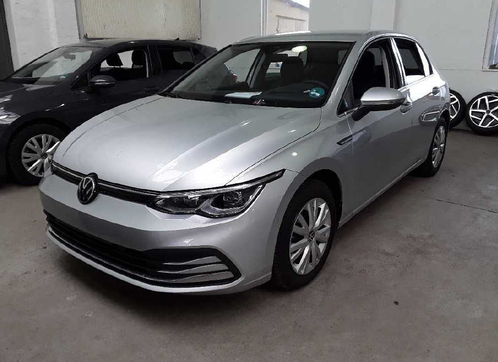VW Golf VIII  1.5 TSI ACT Style